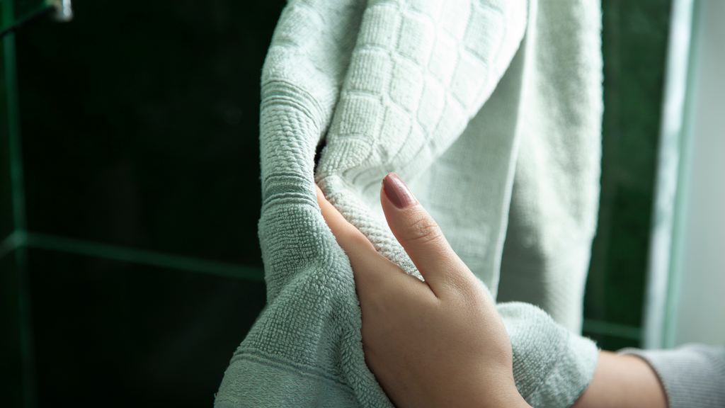 Hand Towel: Keindahan dan Kesehatan dalam Genggaman Kamu